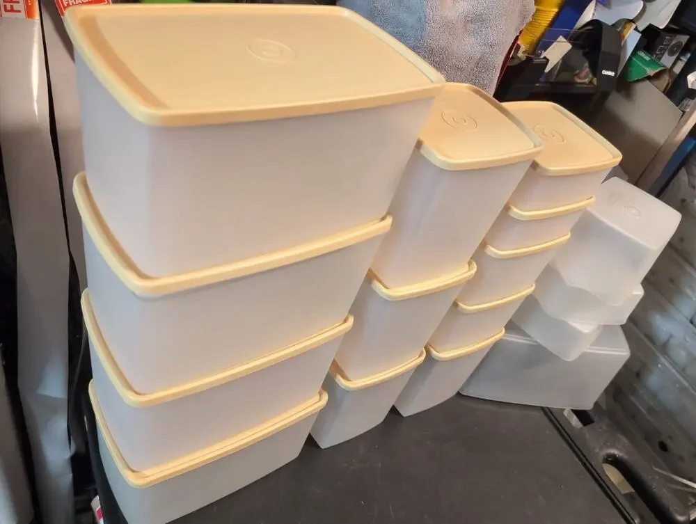 Vtg 28 Pc Tupperware Container 1527-4, 312-61, 1311-7, 311-28, 310-88, 714-2 Lot